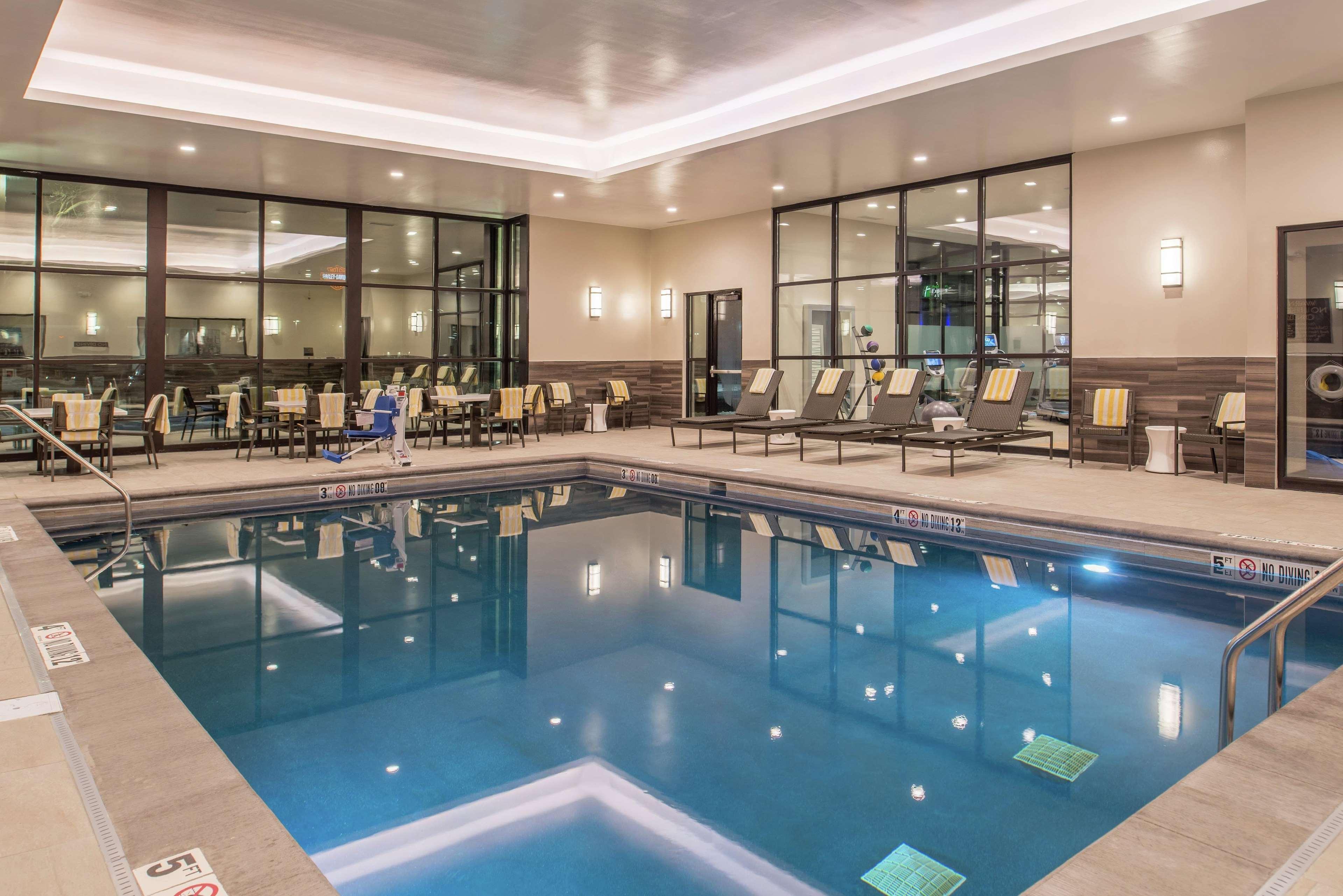 Doubletree By Hilton Lafayette East Hotel Luaran gambar