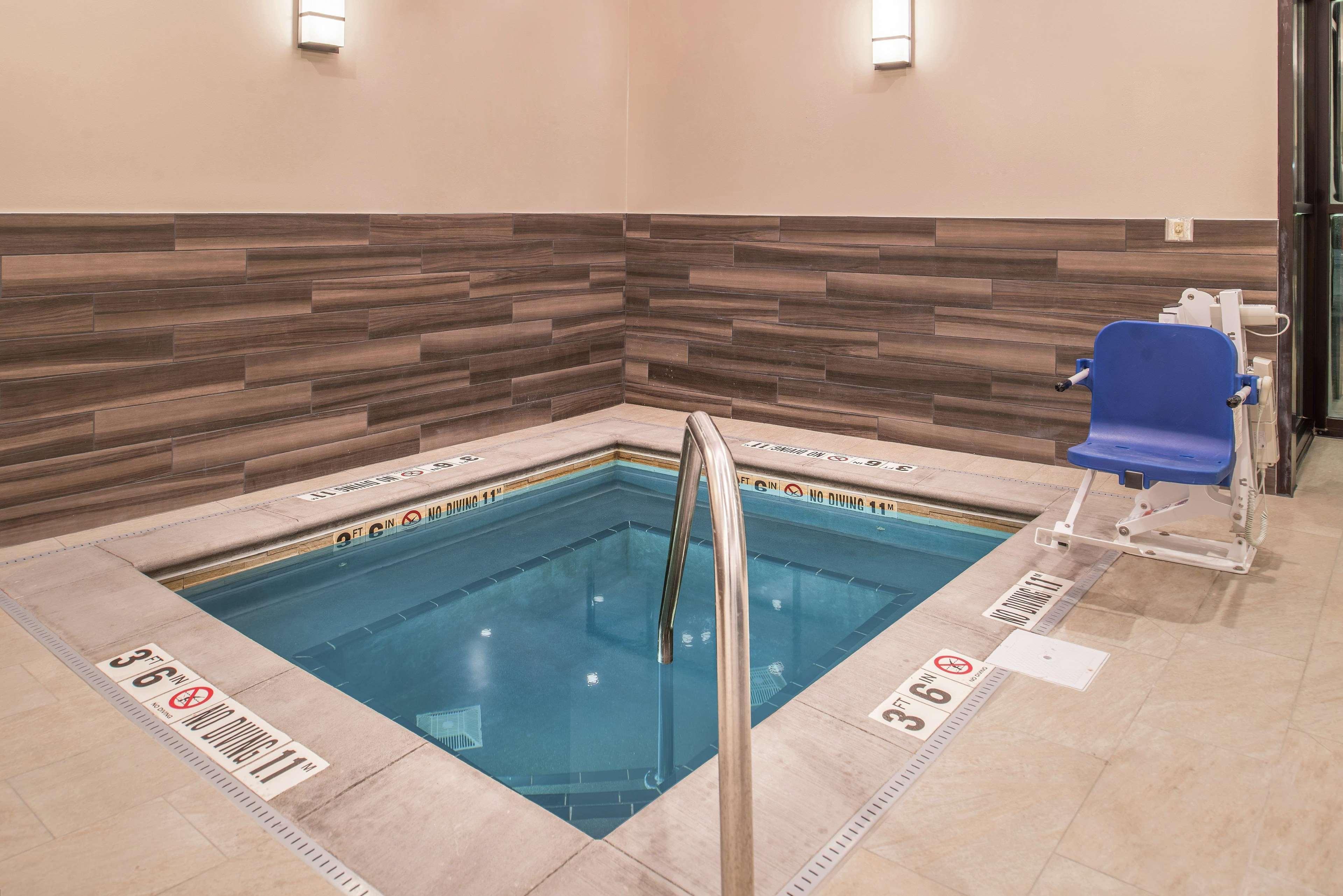 Doubletree By Hilton Lafayette East Hotel Luaran gambar